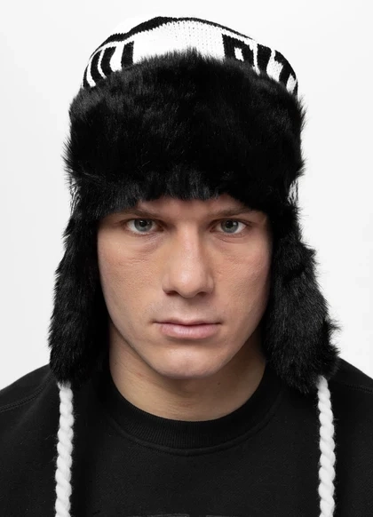 Czapka zimowa Mission Bay PitBull West Coast biała – ciepło i styl