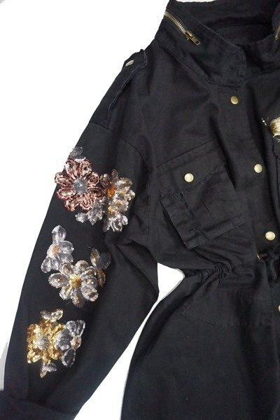 Kurtka parka damska/młodzieżowa czarna z naszywki cekinowe