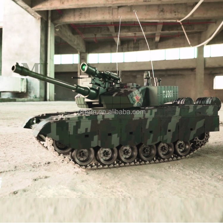 Czołg bojowy 1:18 RC HH Poland – duży, zdalnie sterowany model z kamerą WiFi, efektami dźwiękowymi i świetlnymi