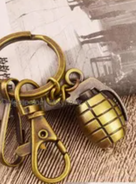 Brelok granat do kluczy breloczek