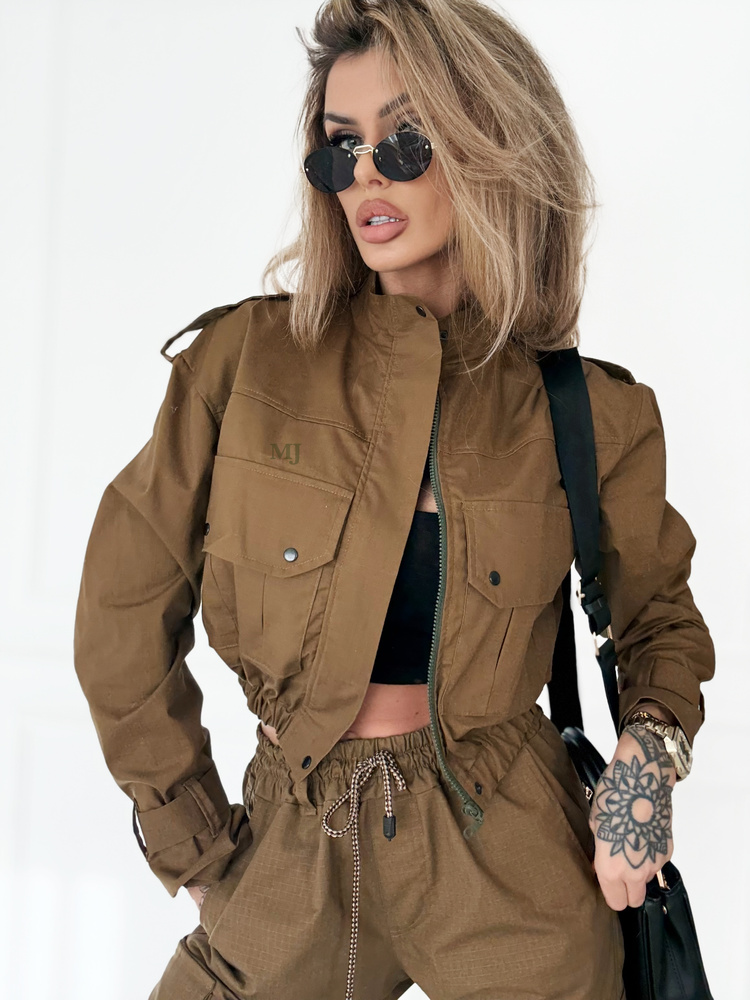 Stylowy komplet damski w kolorze piaskowym Coyote