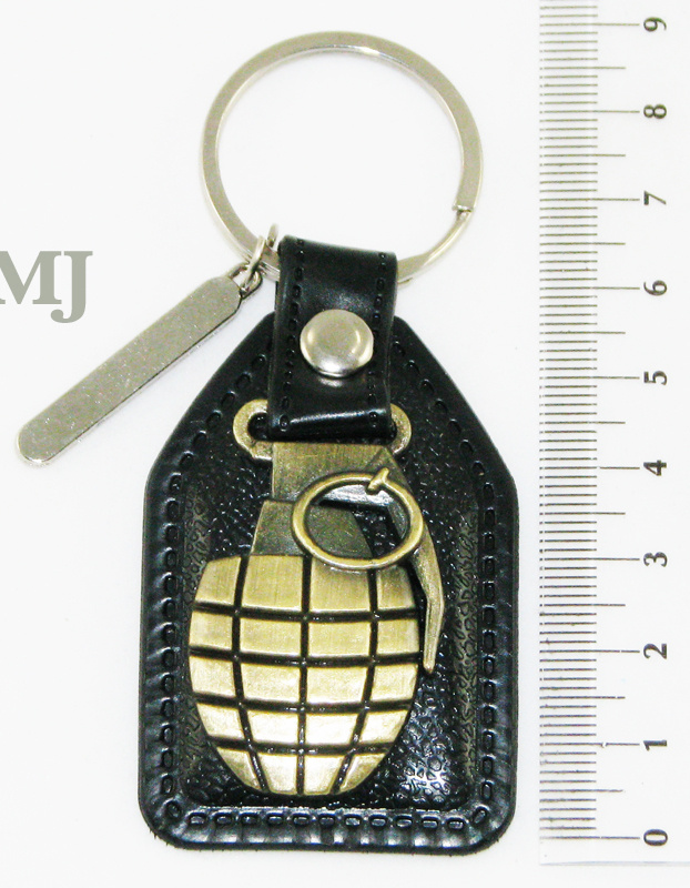 Brelok granat skórka PE-F1483