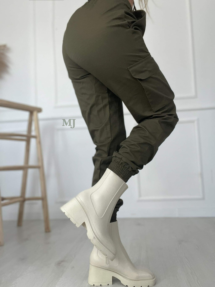 Spodnie joggery damskie olive z kieszenią na nogawce rip-stop